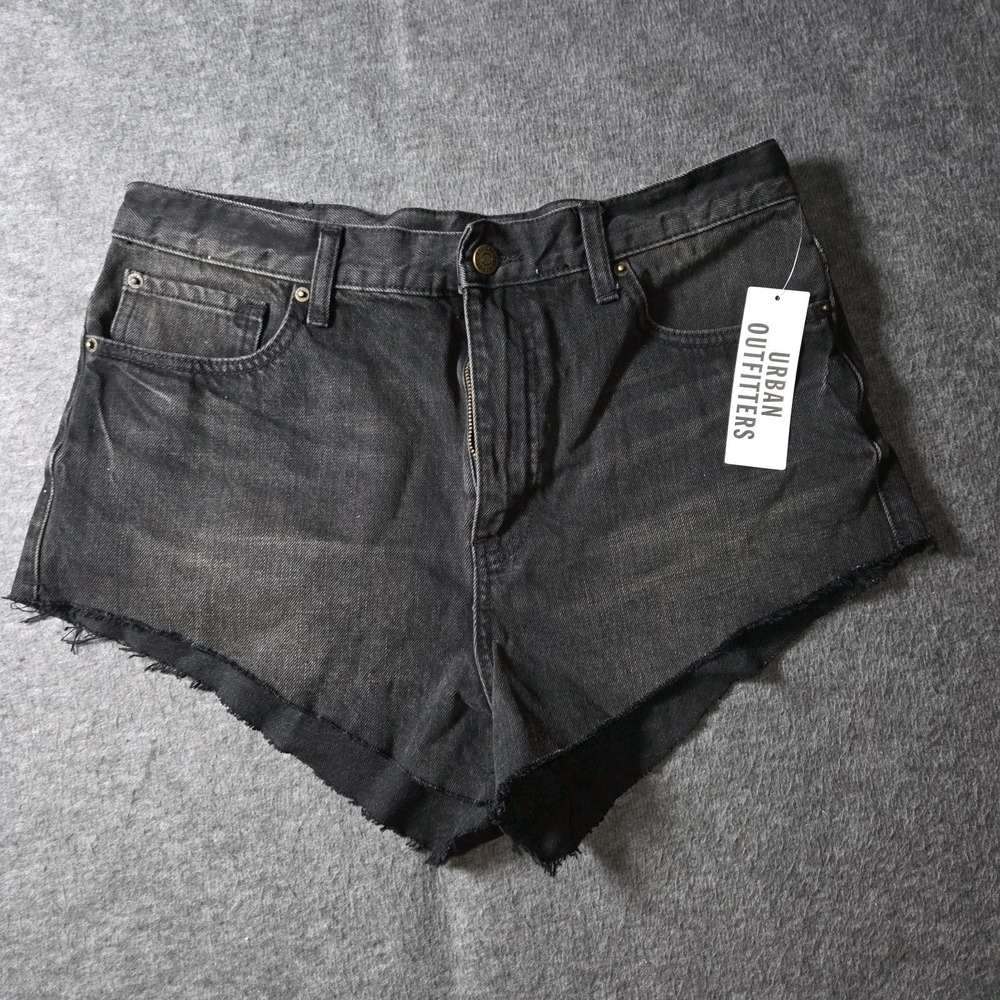 URBAN OUTFITTERS BDG GIRLFRIEND HIGH-WAIST BLACK DENIM SHORTS SIZE 31  NEW